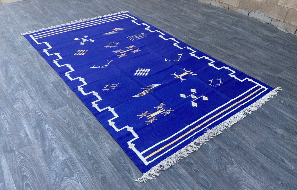 All You Need to Know Before Buying a Moroccan Kilim Rug