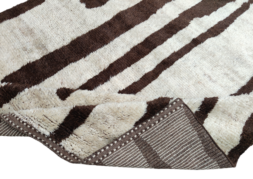 Modern Moroccan Berber Rug - B4