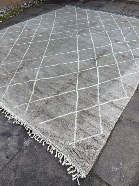 Vintage Moroccan natural  grey background woven rug with white geometric pattern