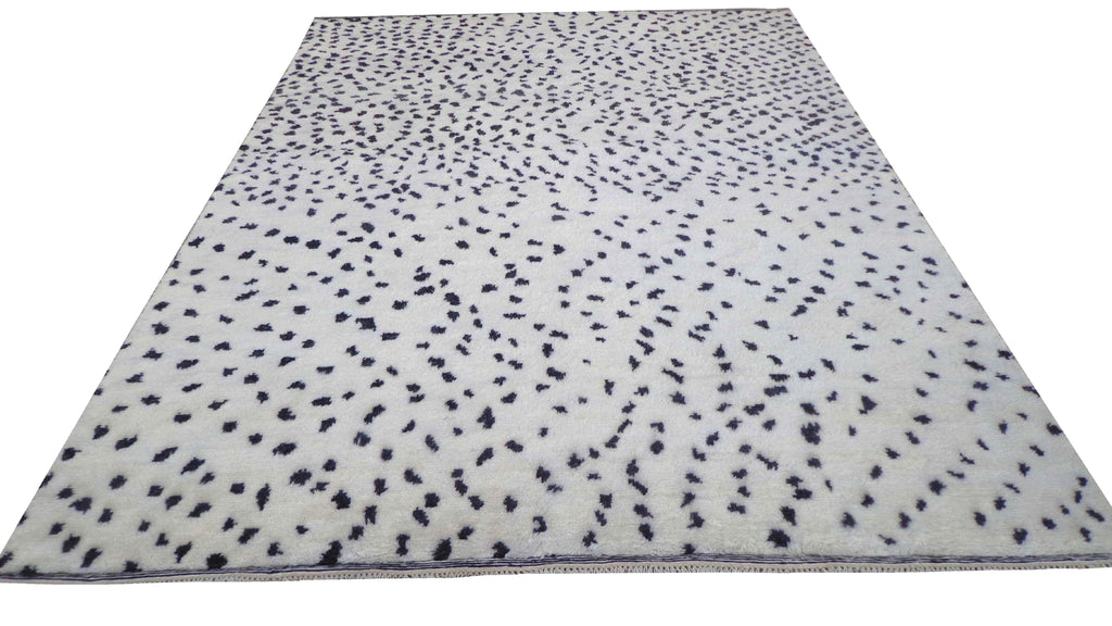 Custom Moroccan Rug - White & Black - WB10