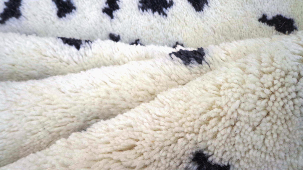 Custom Moroccan Rug - White & Black - WB10