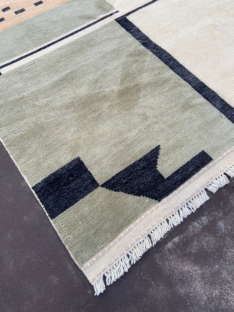 Modern Moroccan Rug - BO129