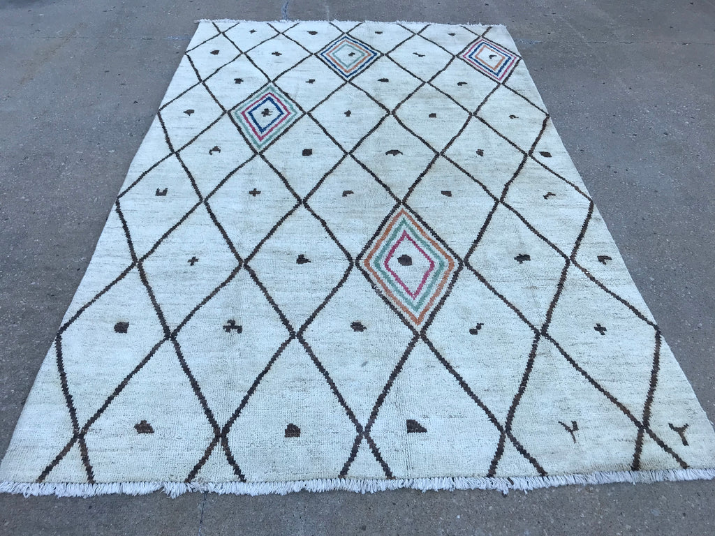 Hand knotted Moroccan Rug - N72