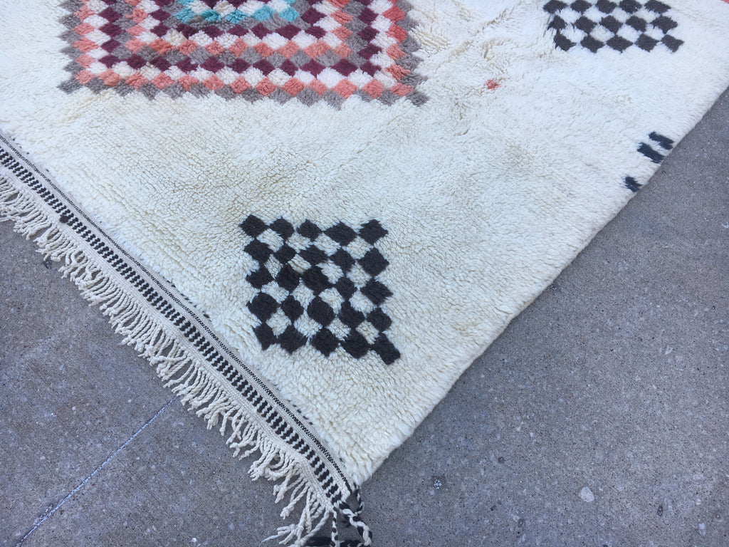 Vintage Moroccan Rug -AZ453