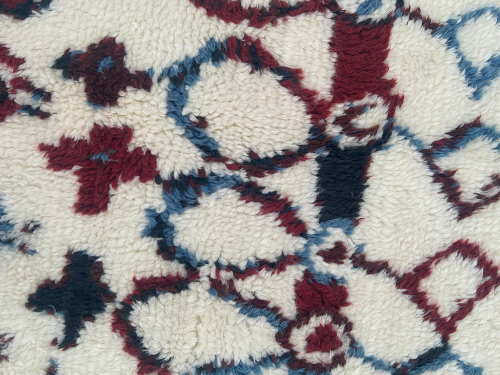 Hand Knotted Shaggy Azrou Moroccan Rug -A88