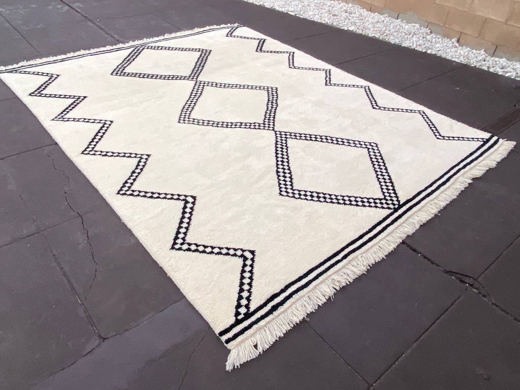 Moroccan Azrou Rug  - R8