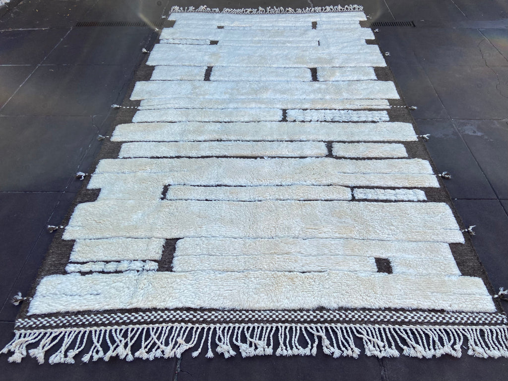 Modern  Moroccan Rug  - CO16